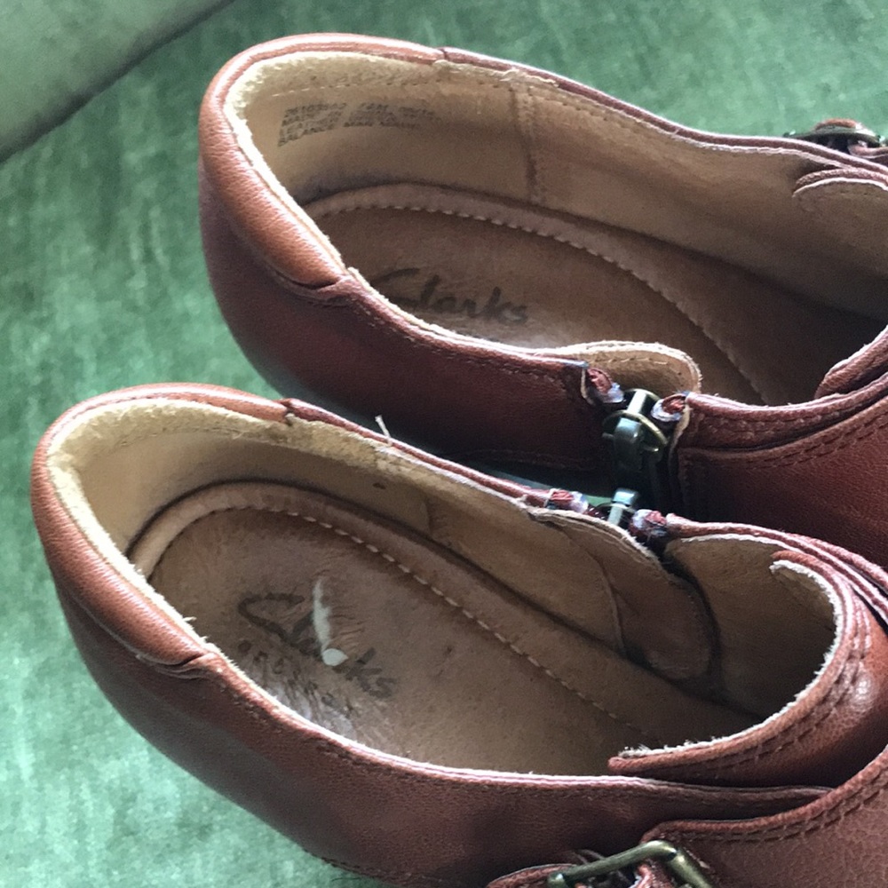 Clark’s booties - Picture 5 of 7
